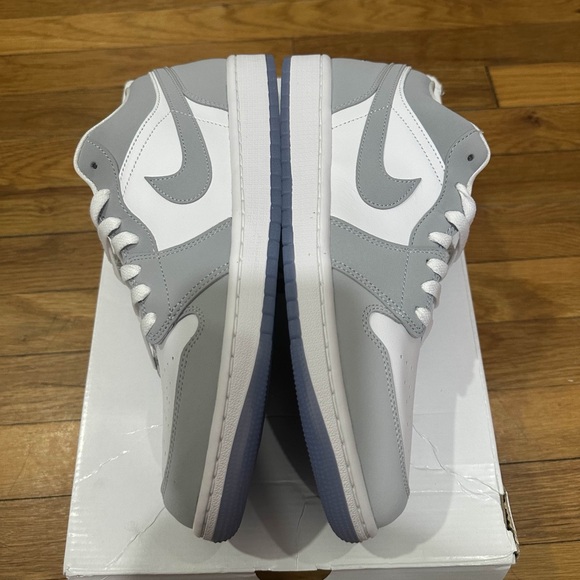 *New* Jordan 1 Low Women Grey White (DC0774-105) Size 11W
*Damaged Original Box* - Picture 10 of 11